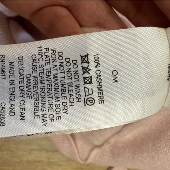 Dunhill Light Pink 100% Cashmere Sweater - Picture 5 of 5